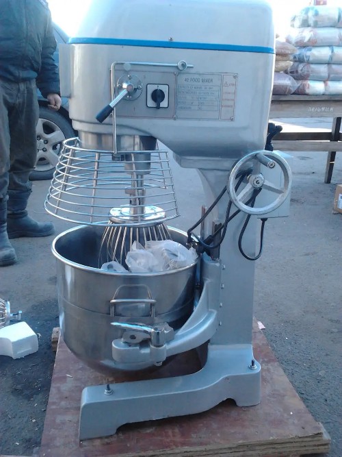 Міксер планетарний Vektor VMF 40 2