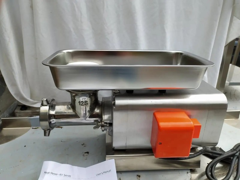 М'ясорубка промислова Vektor MG12S 4