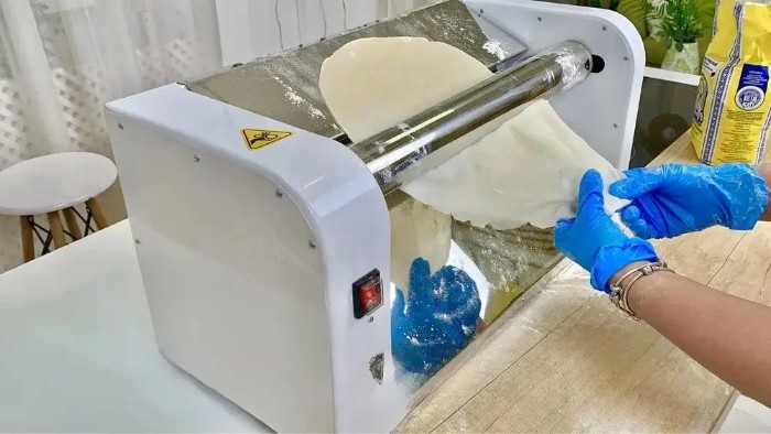 Тісторозкатка електрична Vektor ЕС50 з педаллю керування 0