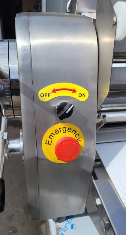 Тісторозкатна машина Vektor TSP520A 1