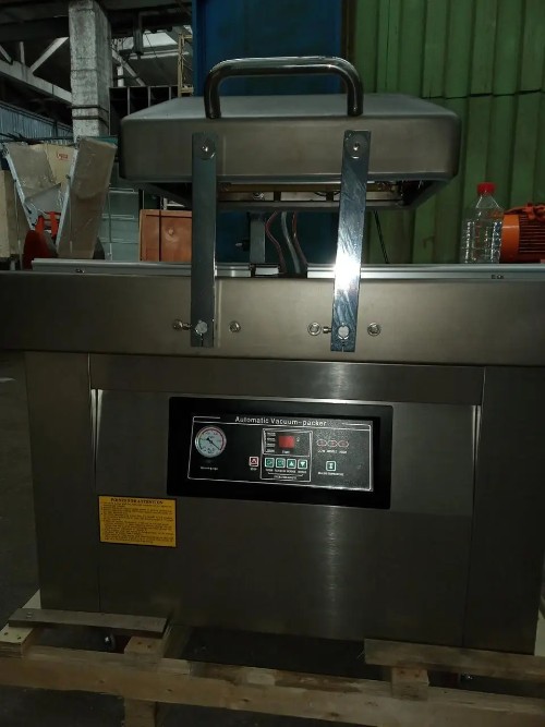 Вакуумний пакувальник Vektor DZ-600/2C 0