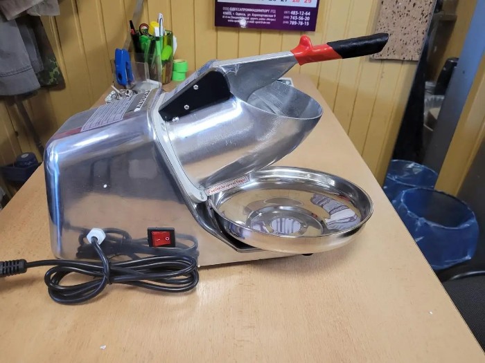 Льодоподрібнювач Vektor GT-6 0