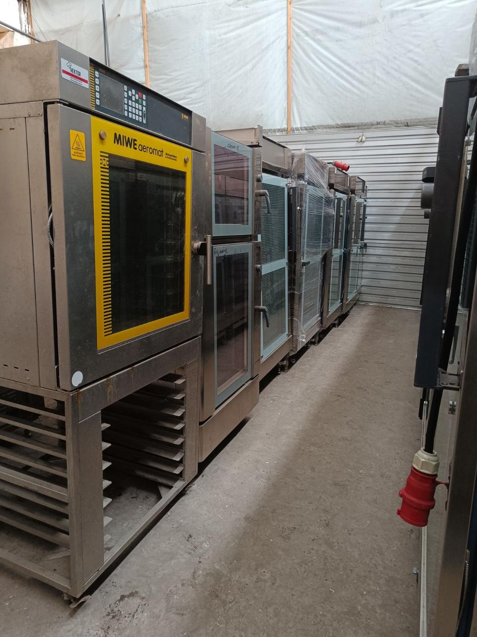 Піч конвекційна Wiesheu Euromat B8 E2 IS 600 + B4 E2 is600 8