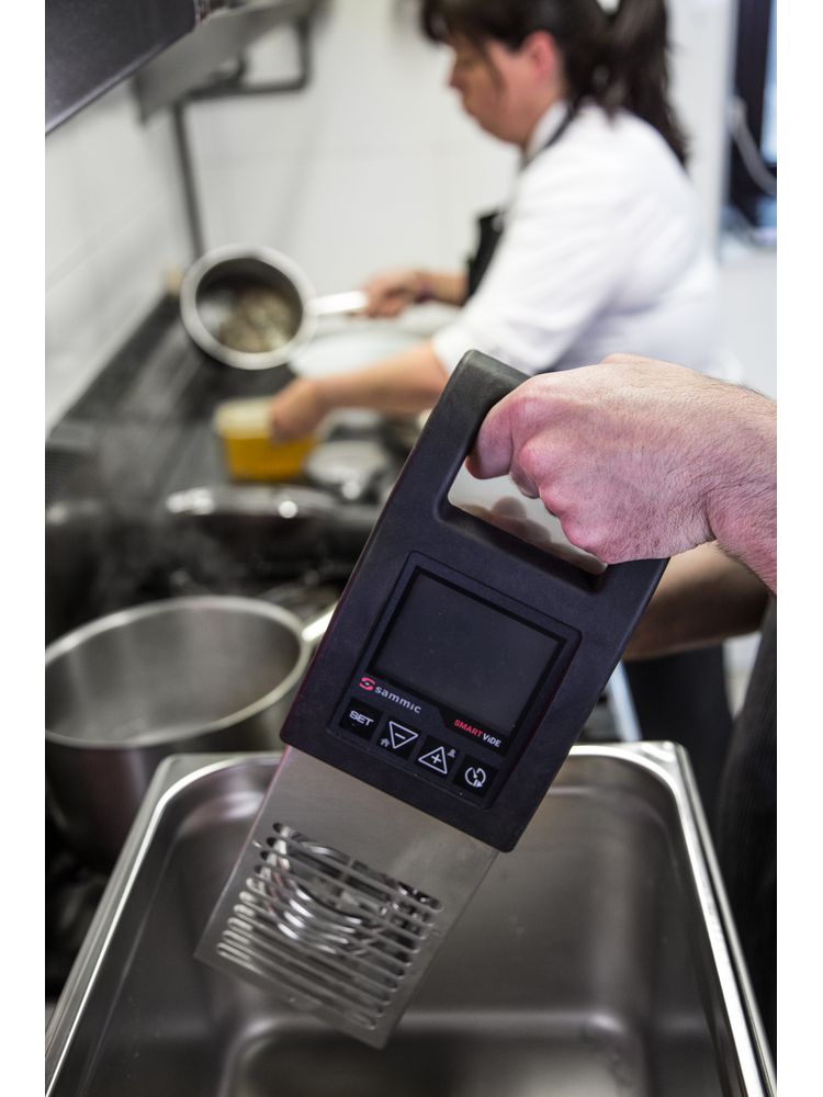 Занурювальний термостат для приготування їжі Sous Vide 5, на макс.30 літрів, функція Bluetooth 1180100 Hendi PA (Polyamide/Nylon);Stainless steel 0