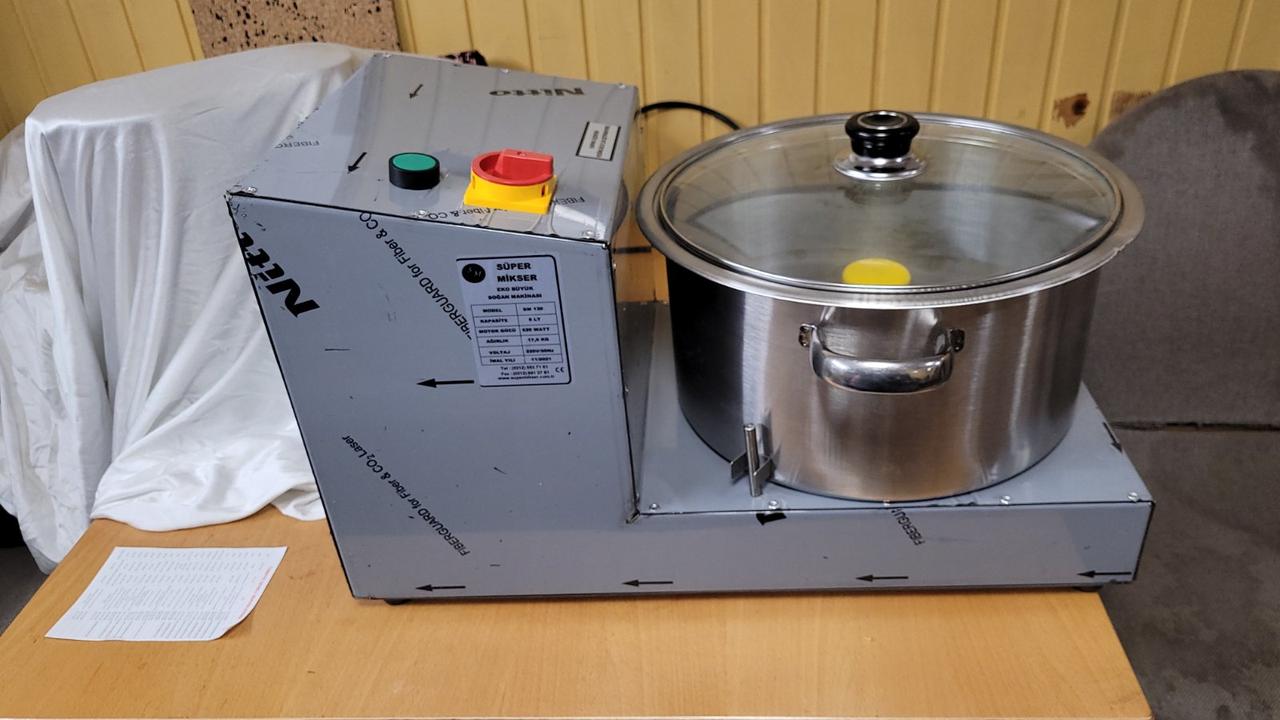 Куттер промышленный гастрономический  Super Mikser SM130 ECO (8литров) Турция 1