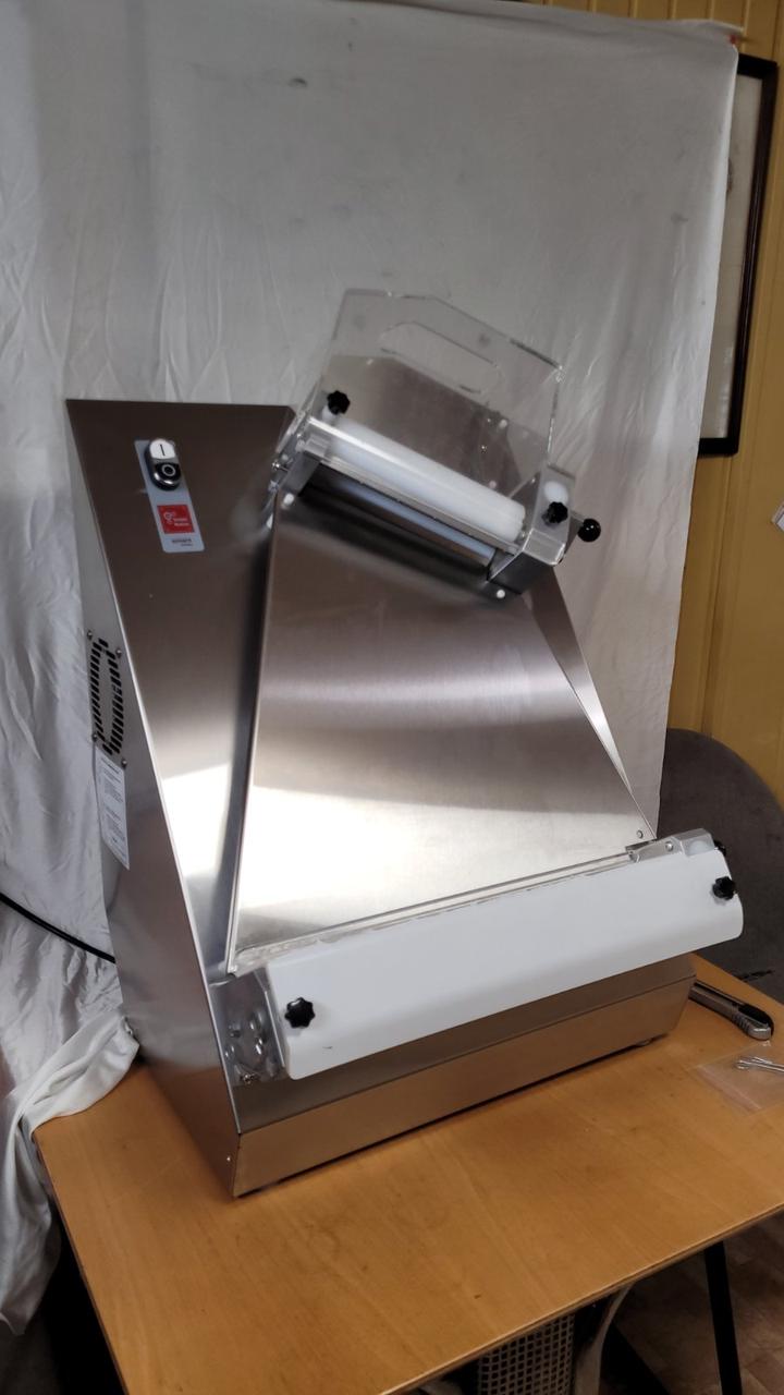 Тістораскаточна машина тісторозкачування розкочування електричне Senoven CM-40 0
