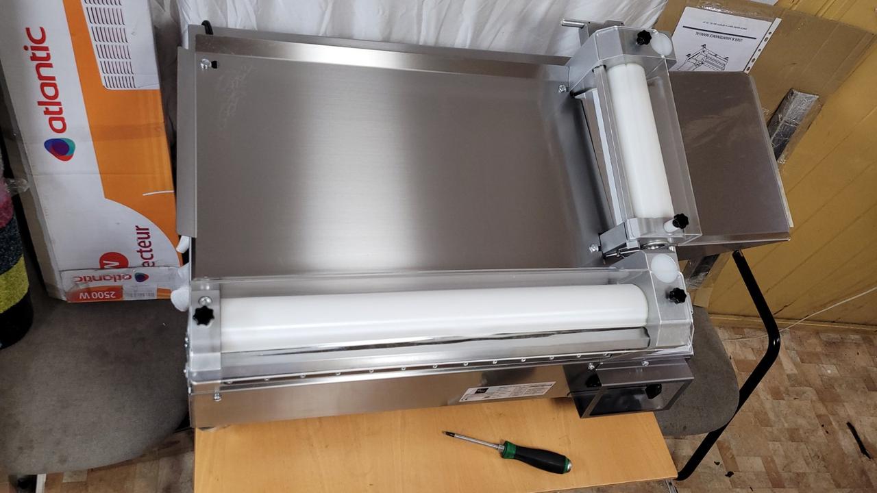 Тестораскаточна машина тесторозкачування розкочування електричне Senoven CM-55YH 5