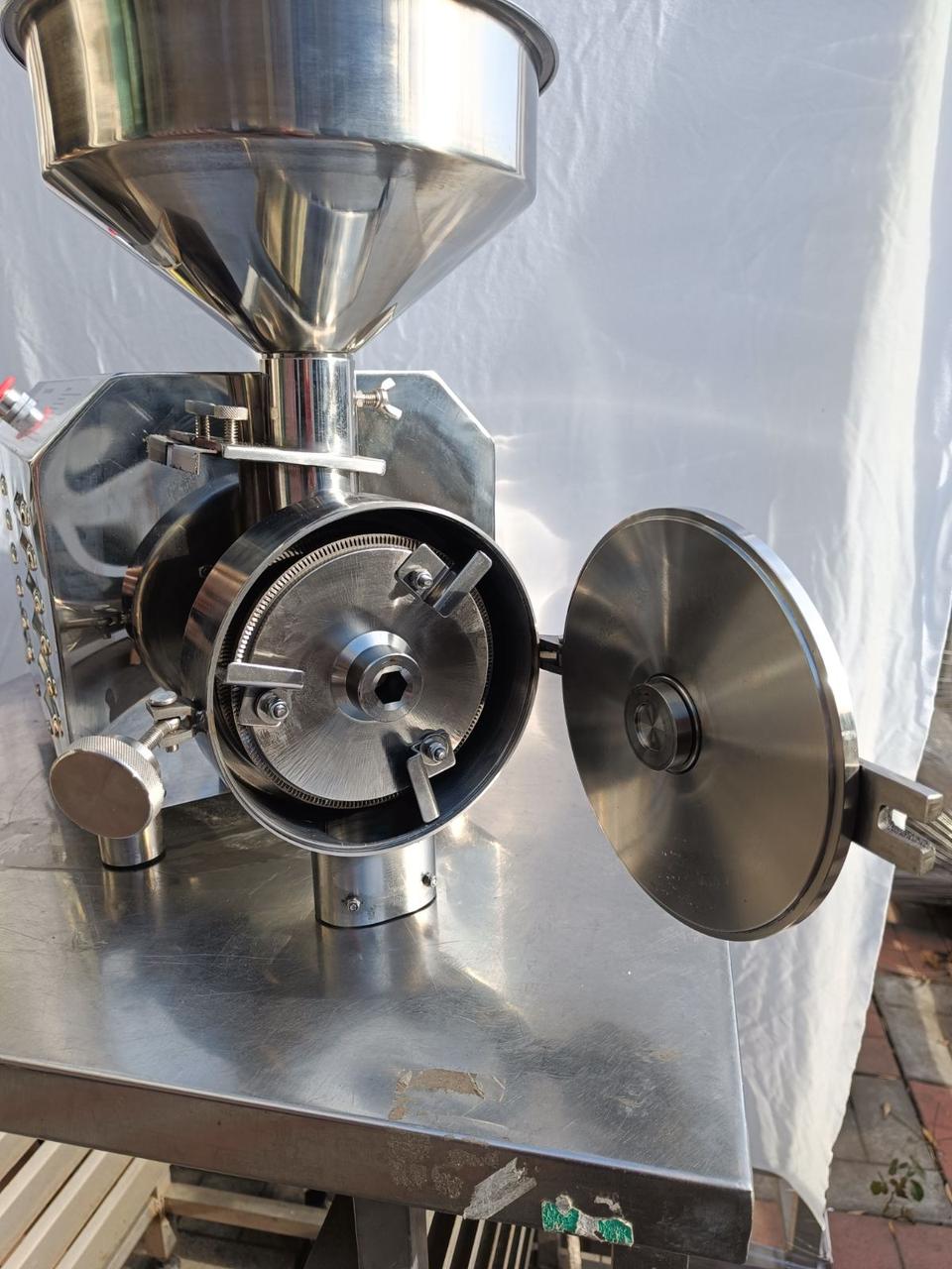 Дробилка мельница для кофе, специй, сахара, мак и др. Vektor HR-2200, 2200W 6