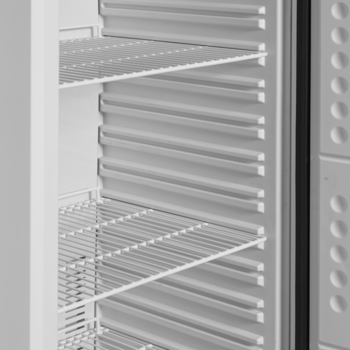 Шкаф морозильный UF400V (Tefcold) 2