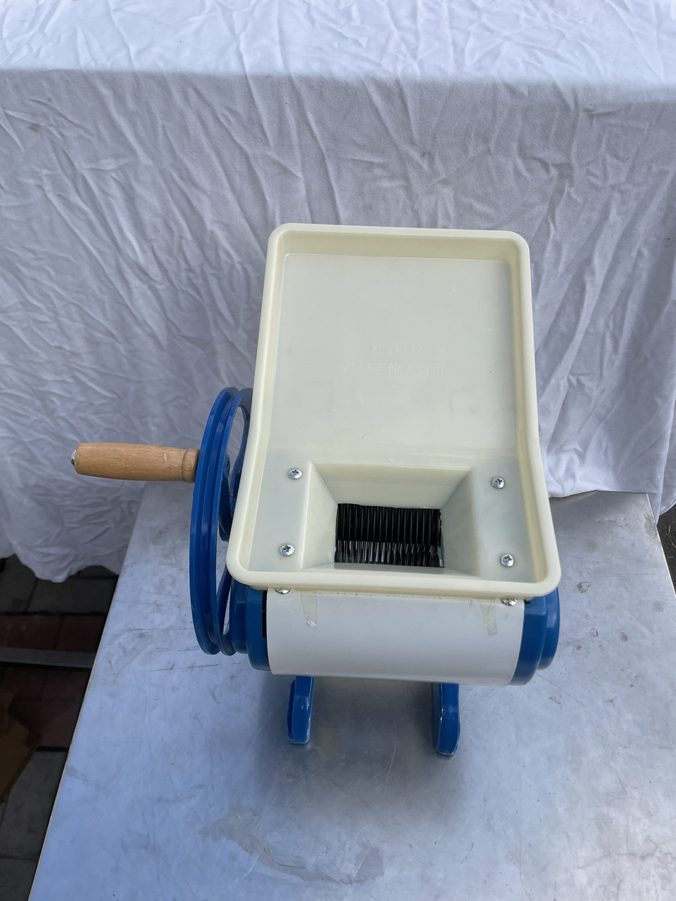 Слайсер шпигорезка ручной для нарезки мяса Vektor HO-70A  1