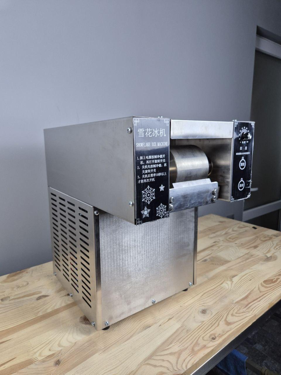 Льдогенератор фризер аппарат мороженного Vektor- XBJ120F 0