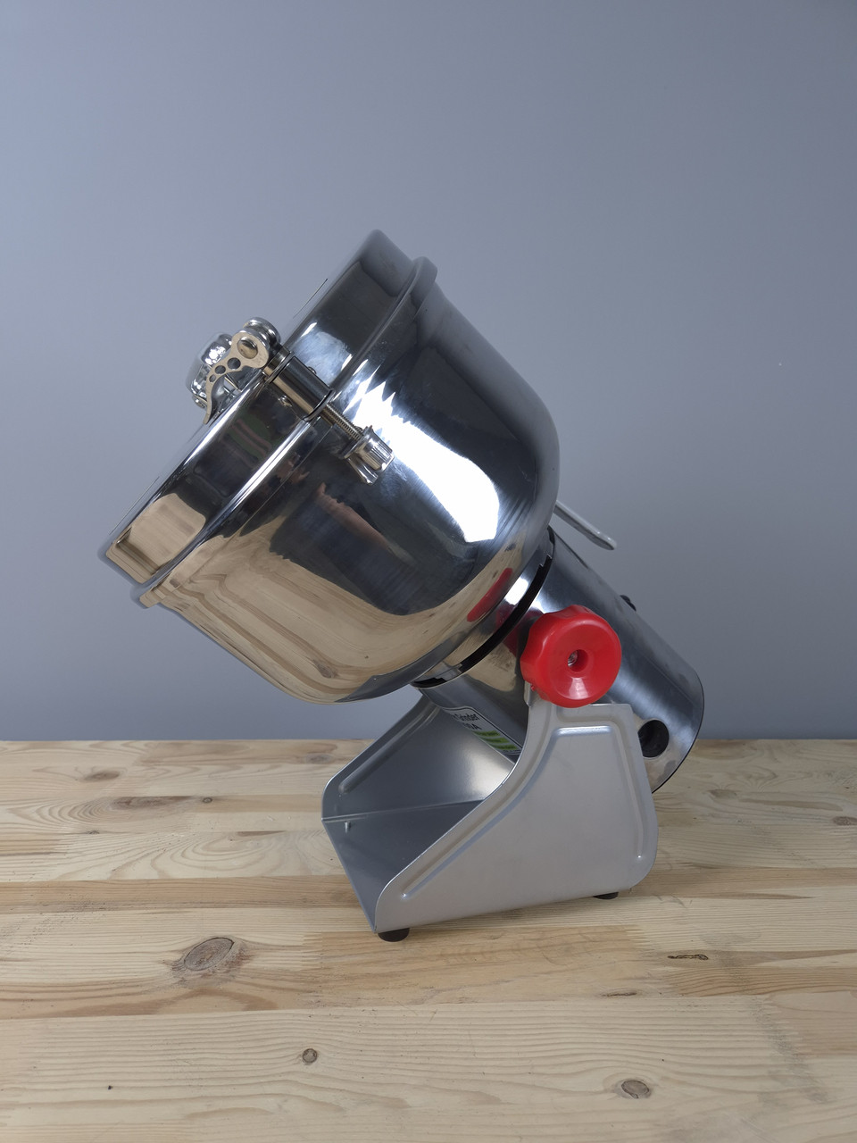Дробилка мельница для специй, сахара и др.Vektor DG-3000  (3000гр) 4