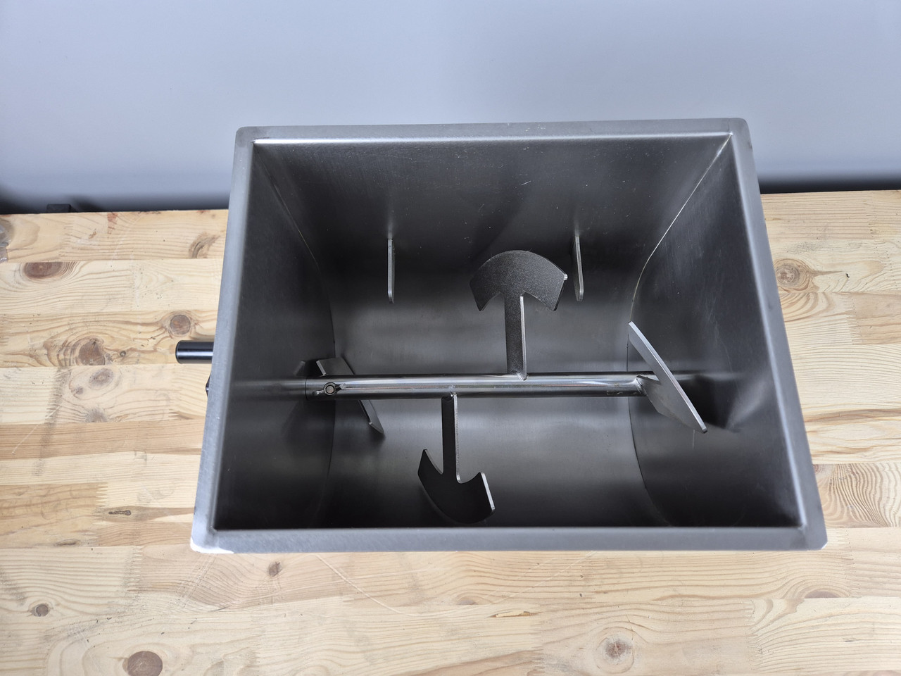 Фаршемішалка ручна механічна Vektor HMM-10B 8
