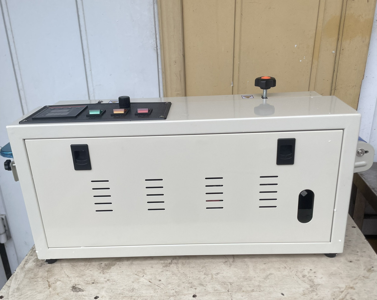 Конвеєрний зварювач пакетів Vektor FR-900 5