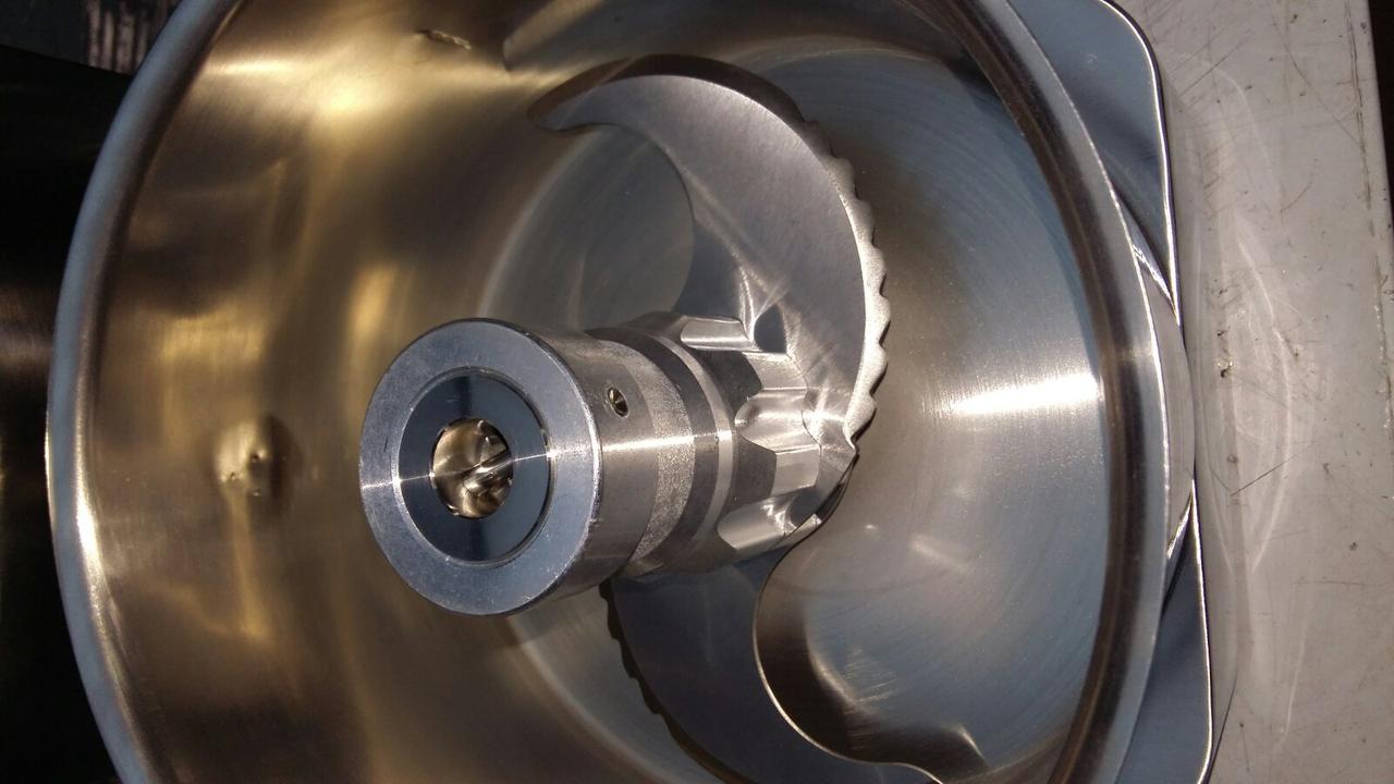 Куттер промышленный гастрономический Vektor HR6 (6 литров) 2