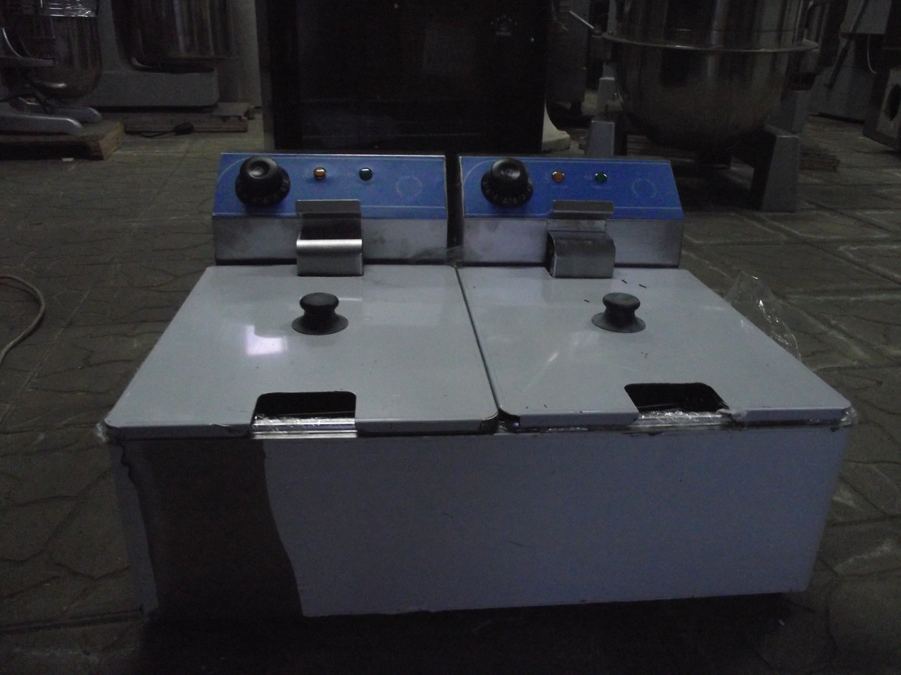 Фритюрниця подвійна 2x6L Vektor DF-6L-2 0