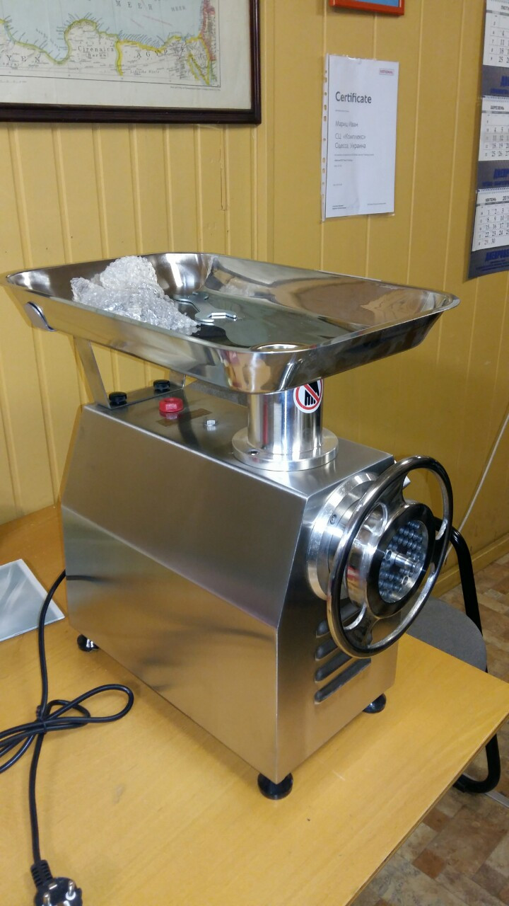 Мясорубка промышленная Vektor-ТК22, реверс 200 кг/час 1