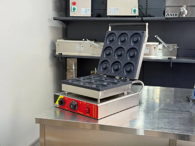 Аппарат для донатсов ZUVER Donuts 9 пончиков (Германия) 1500W 6