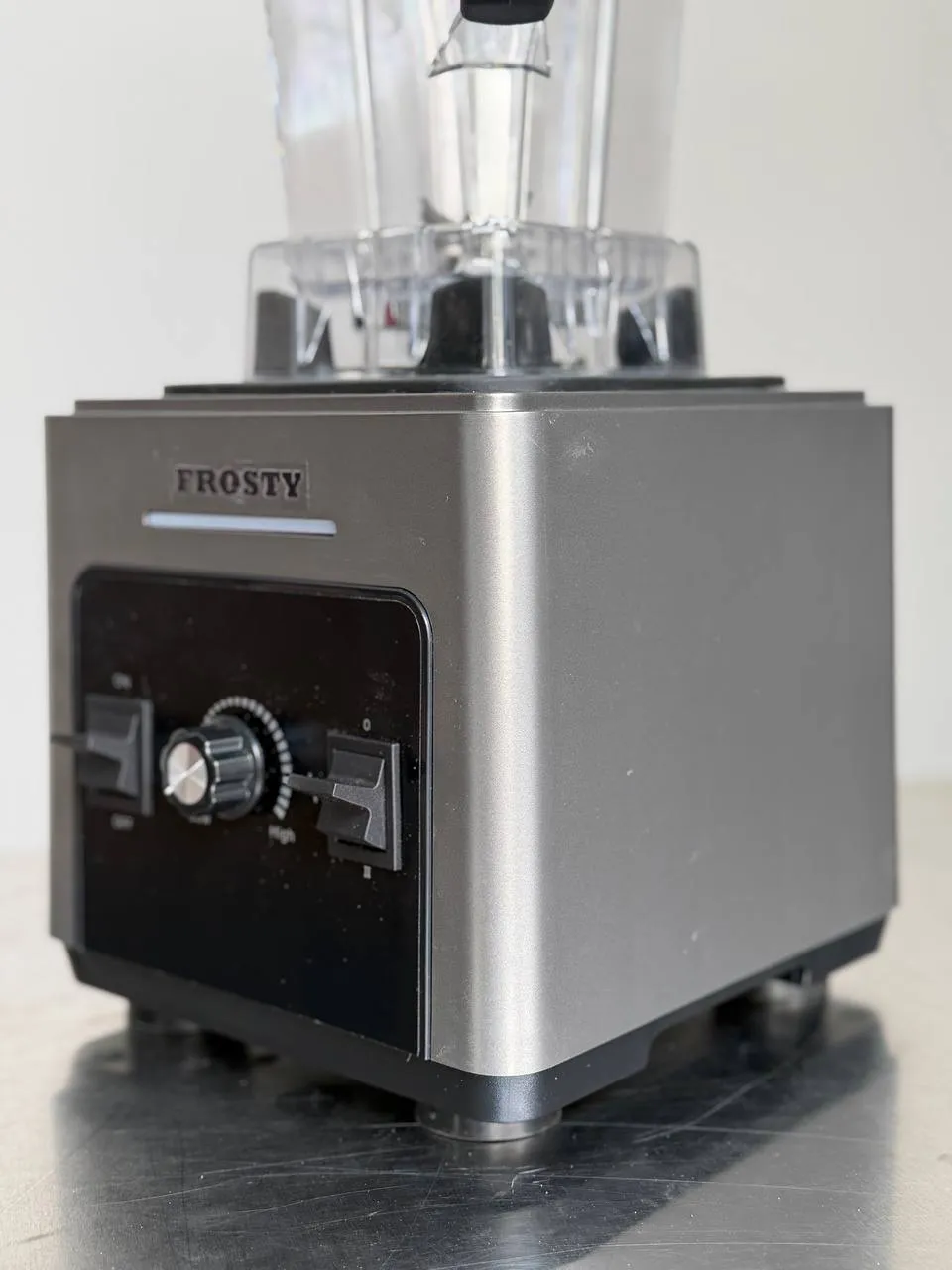 Блендер професійний Frosty FBA-C280B 3