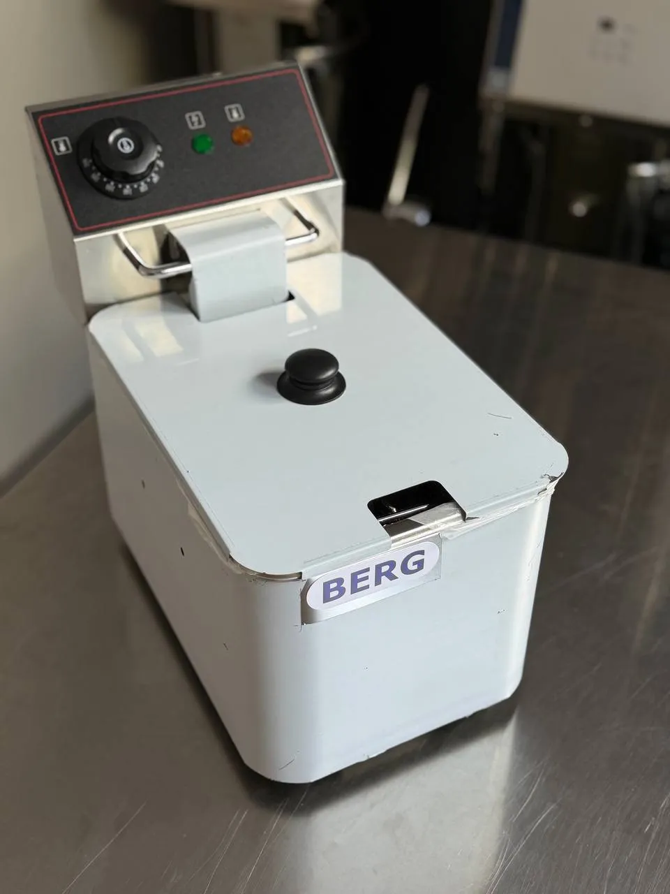 Фритюрница BERG HEF-4L 1