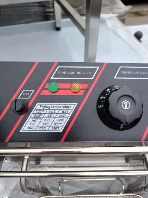 Фритюрница электрическая Vektor HEF-81 0