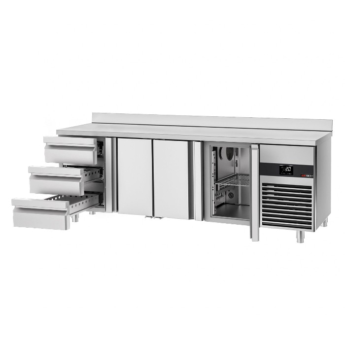 Холодильний стіл GGM Gastro KTF227AND-EF#3T#3S 2