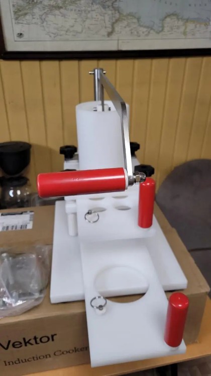Машина для формовки гамбургеров котлет механическая Vektor-HR110L 0