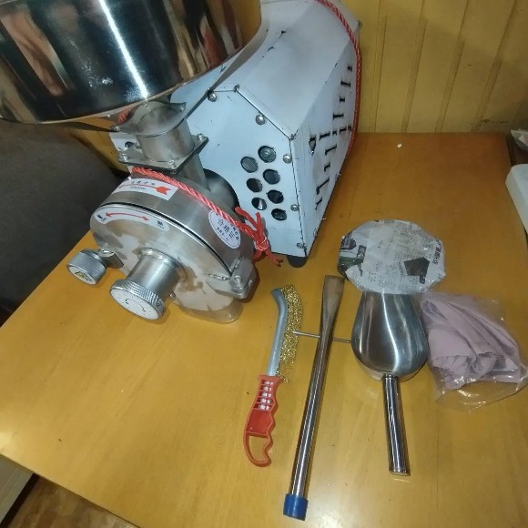 Млин електричний Vektor HBM-101 1