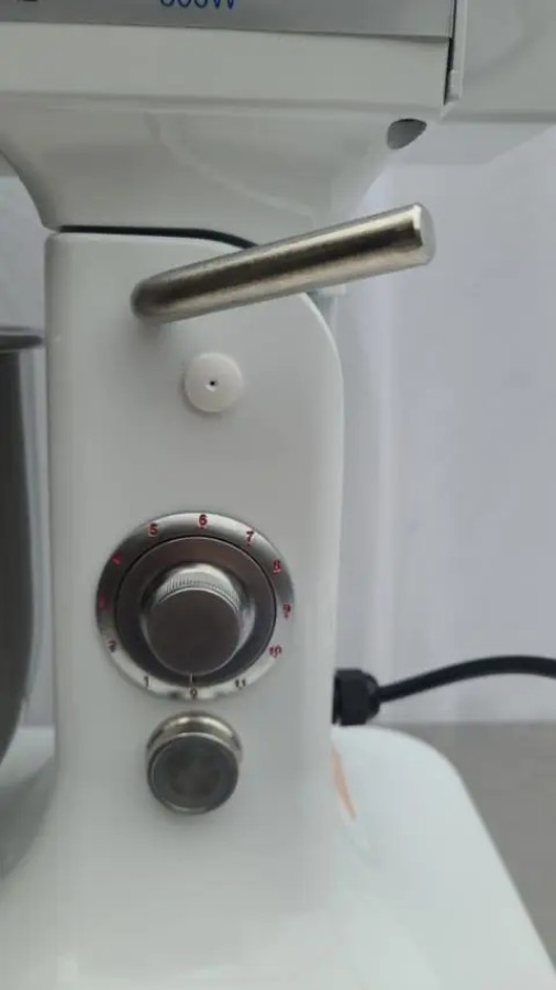 Міксер планетарний Vektor B7 3