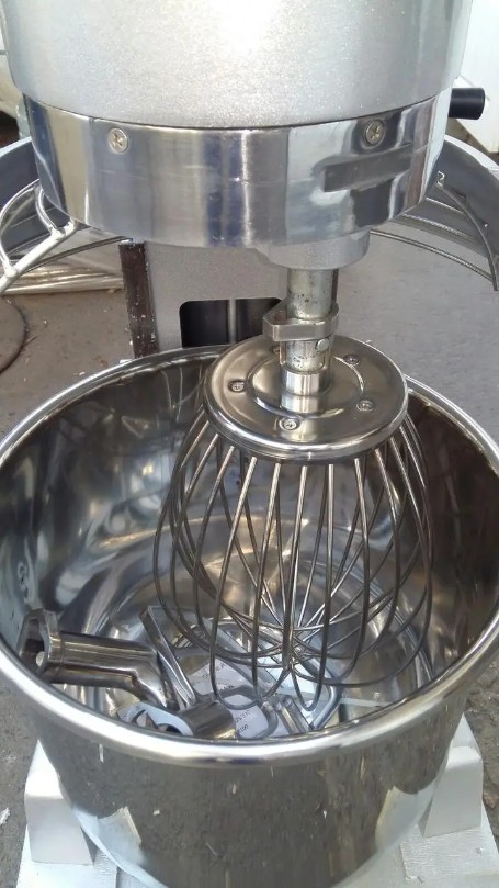 Миксер планетарный Vektor HR-30 5