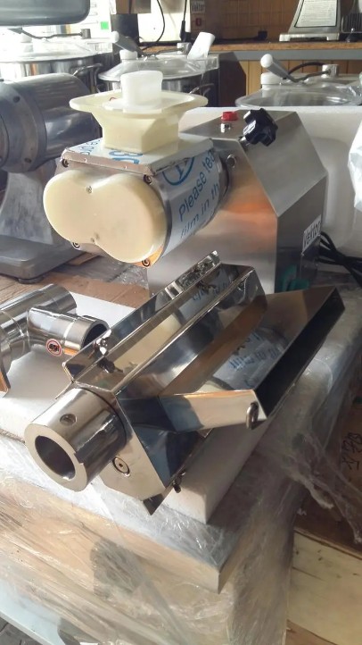 М'ясорубка промислова Vektor ТW-22 0