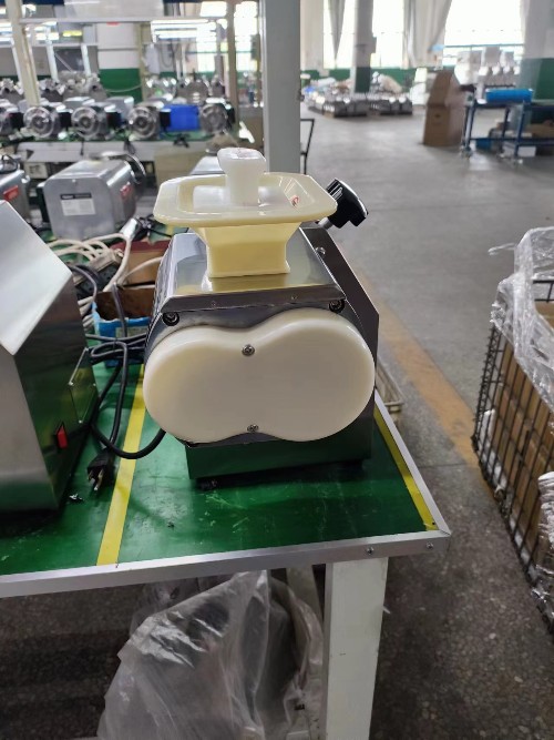 Мясорубка – слайсер ZUVER Meat Grinder Slicer 850W 1