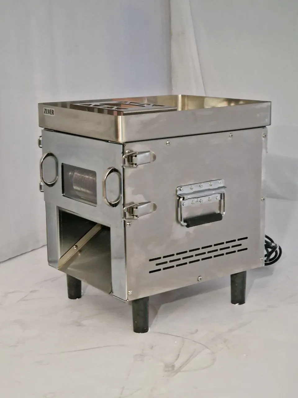 Слайсер - шпигорезка ZUVER LUX 850W 3