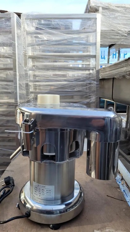 Соковыжималка Vektor 1000 KP 0