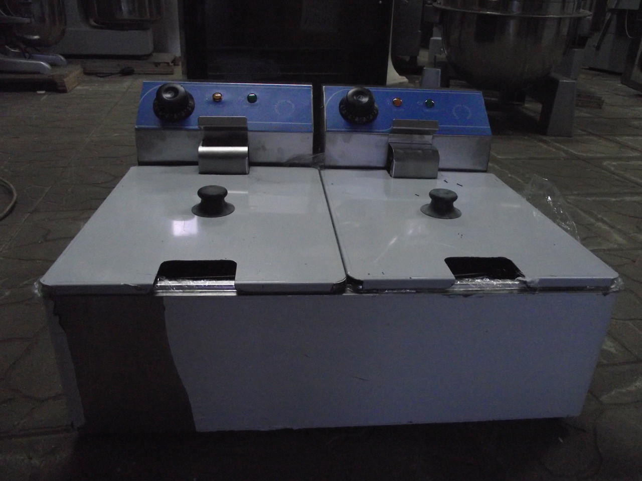 Фритюрница двойная 2x6L Vektor DF-6L-2